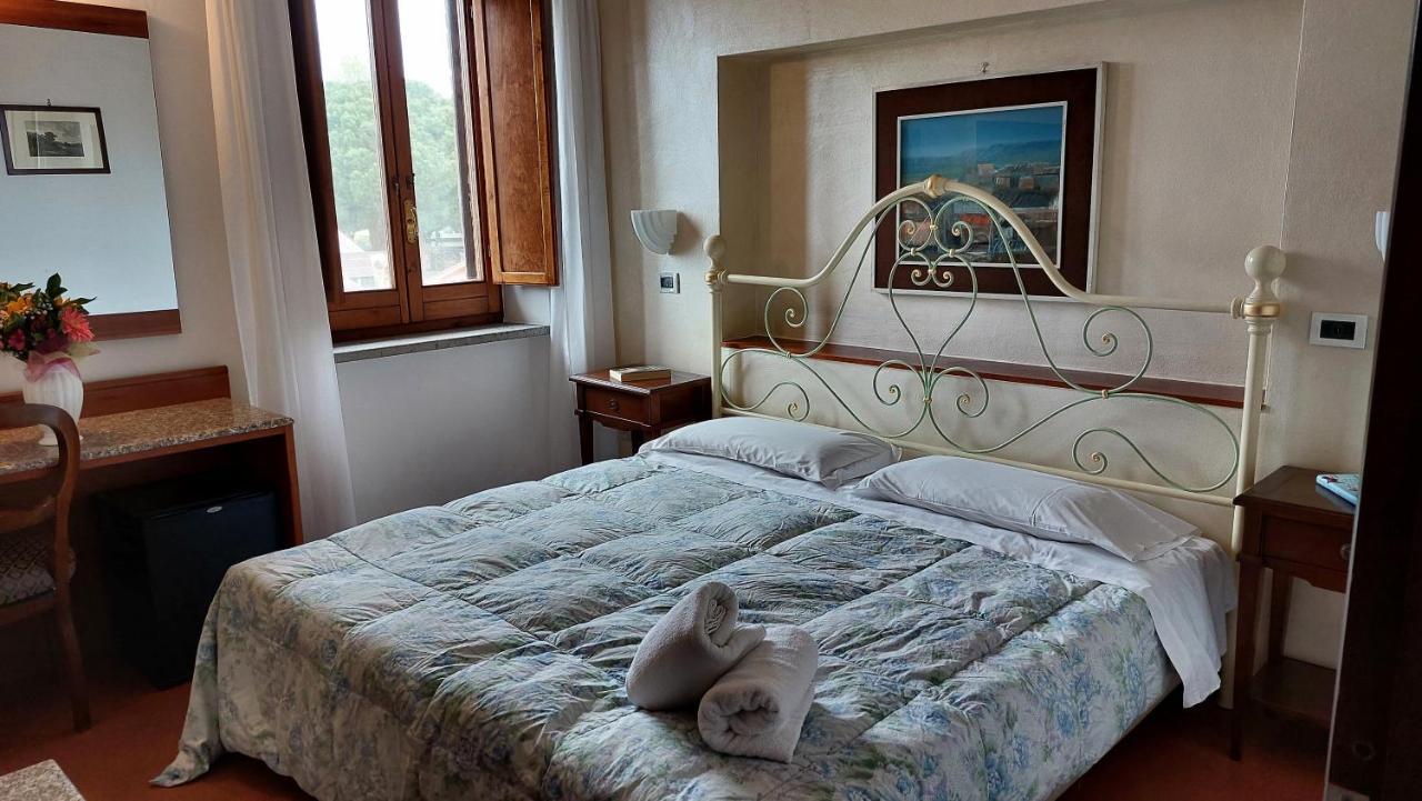 Hotel Villalago Trasimeno Magione Exterior foto