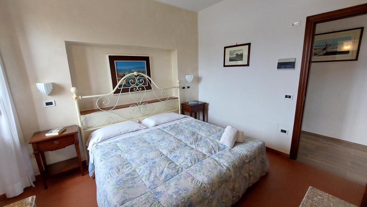 Hotel Villalago Trasimeno Magione Exterior foto